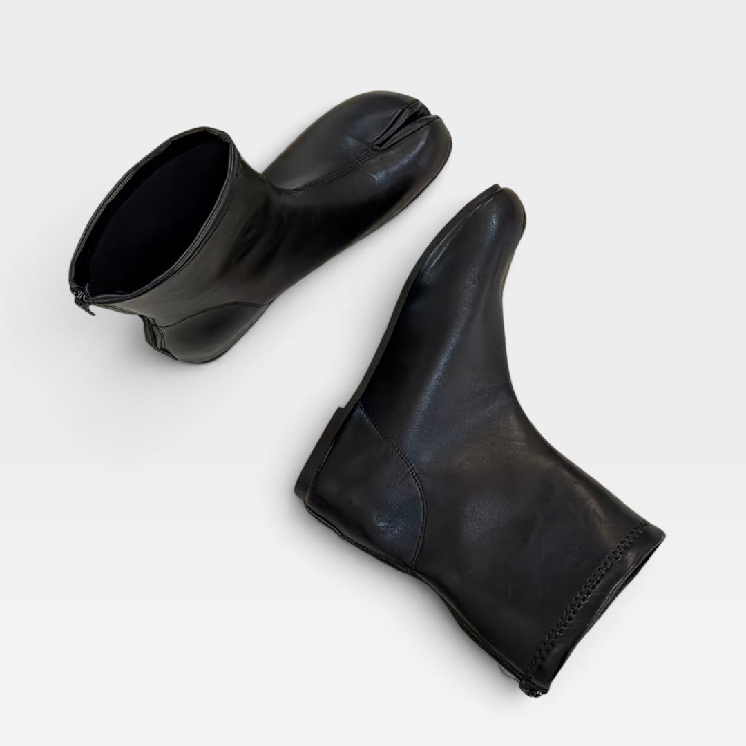 Cosima | Modern Split-Toe Flat Ankle Boots