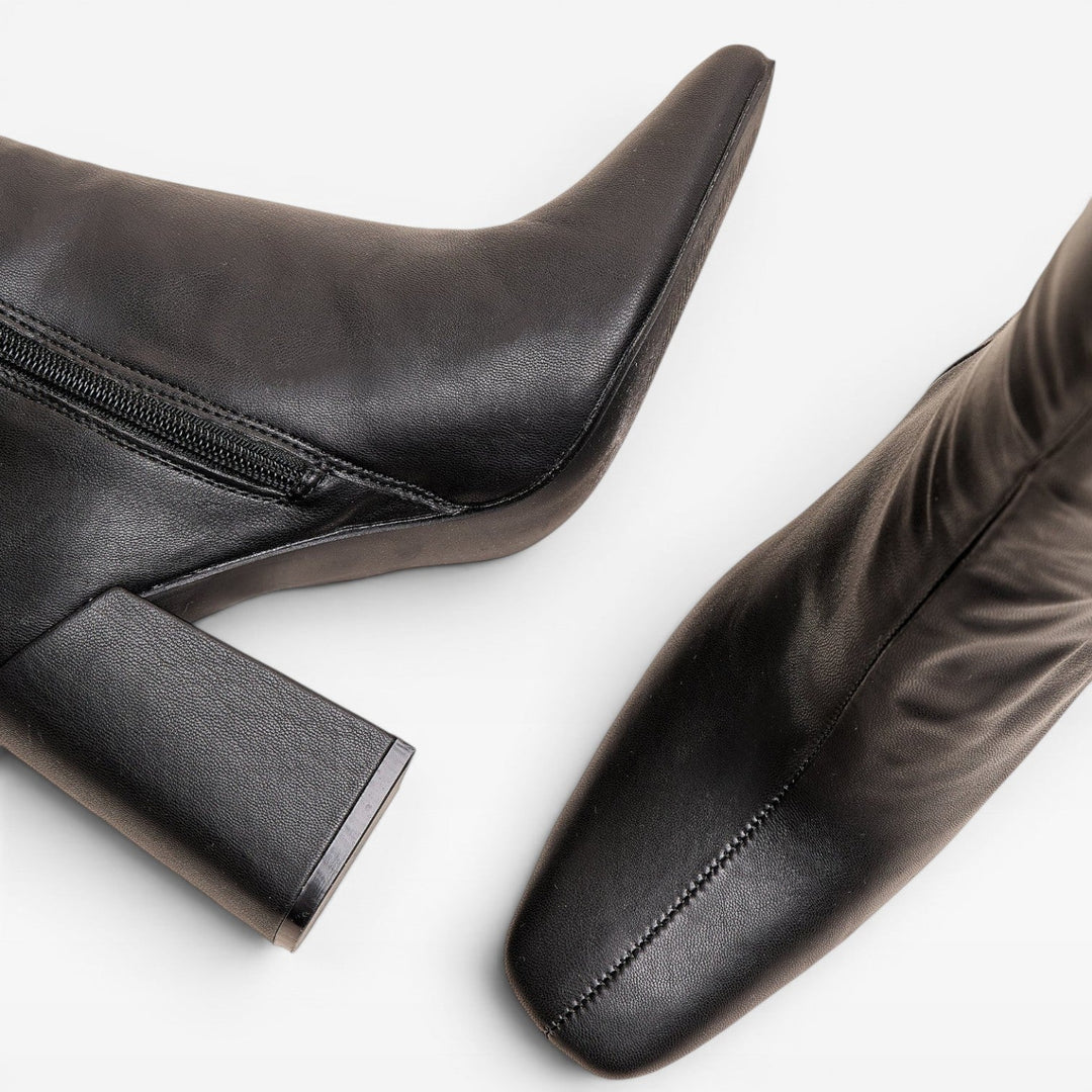 Yolanda | Chic Knee High Block Heel Boots