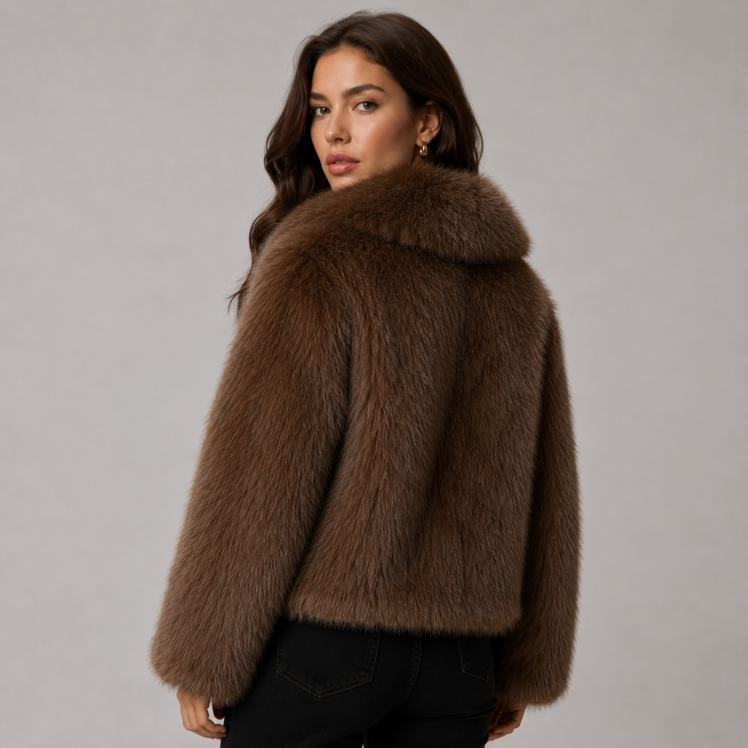 Lowri | Plush Cropped Faux Fur Jacket