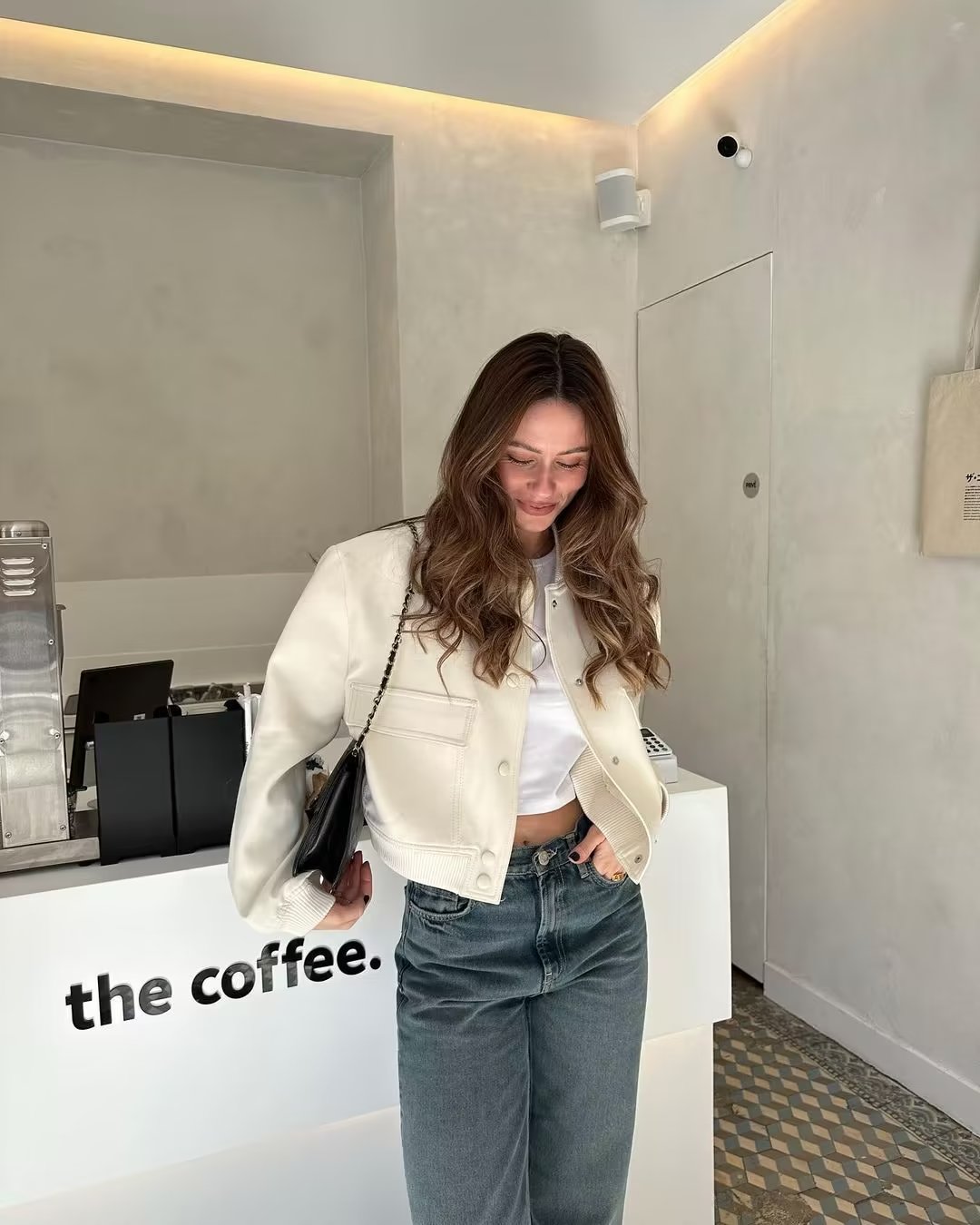 Nola | Effortless Cropped Bomber Jacket