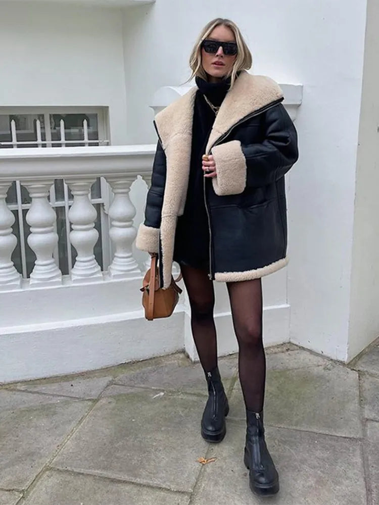 Una | Warm Oversized Shearling Aviator Jacket for Women
