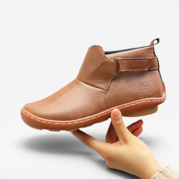 Wilhelmina | Effortless Cushioned Leather Ankle Boots Women