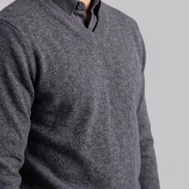 Gideon | Relaxed V-Neck Knit Sweater