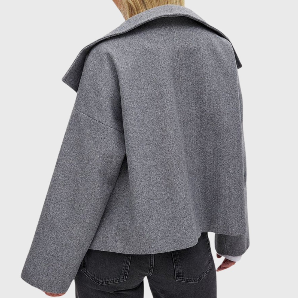 Alva | Sharp Cropped Double-Breasted Coat