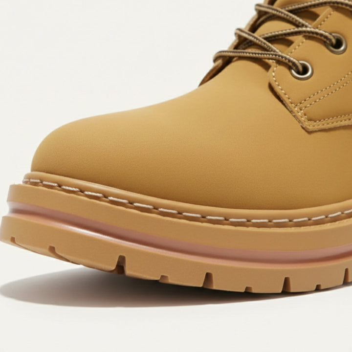 Camber | Rugged Lug Sole Mountain Boots