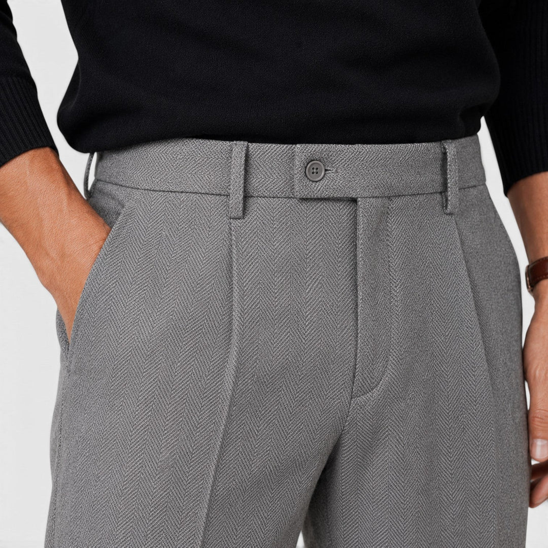 Andre | Polished Pleated Wool-Blend Trousers Men