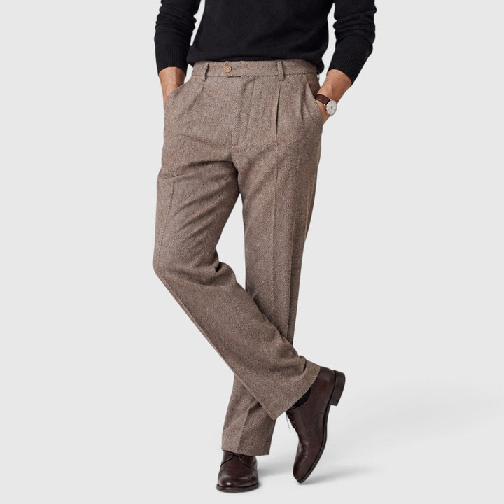 Andre | Polished Pleated Wool-Blend Trousers Men
