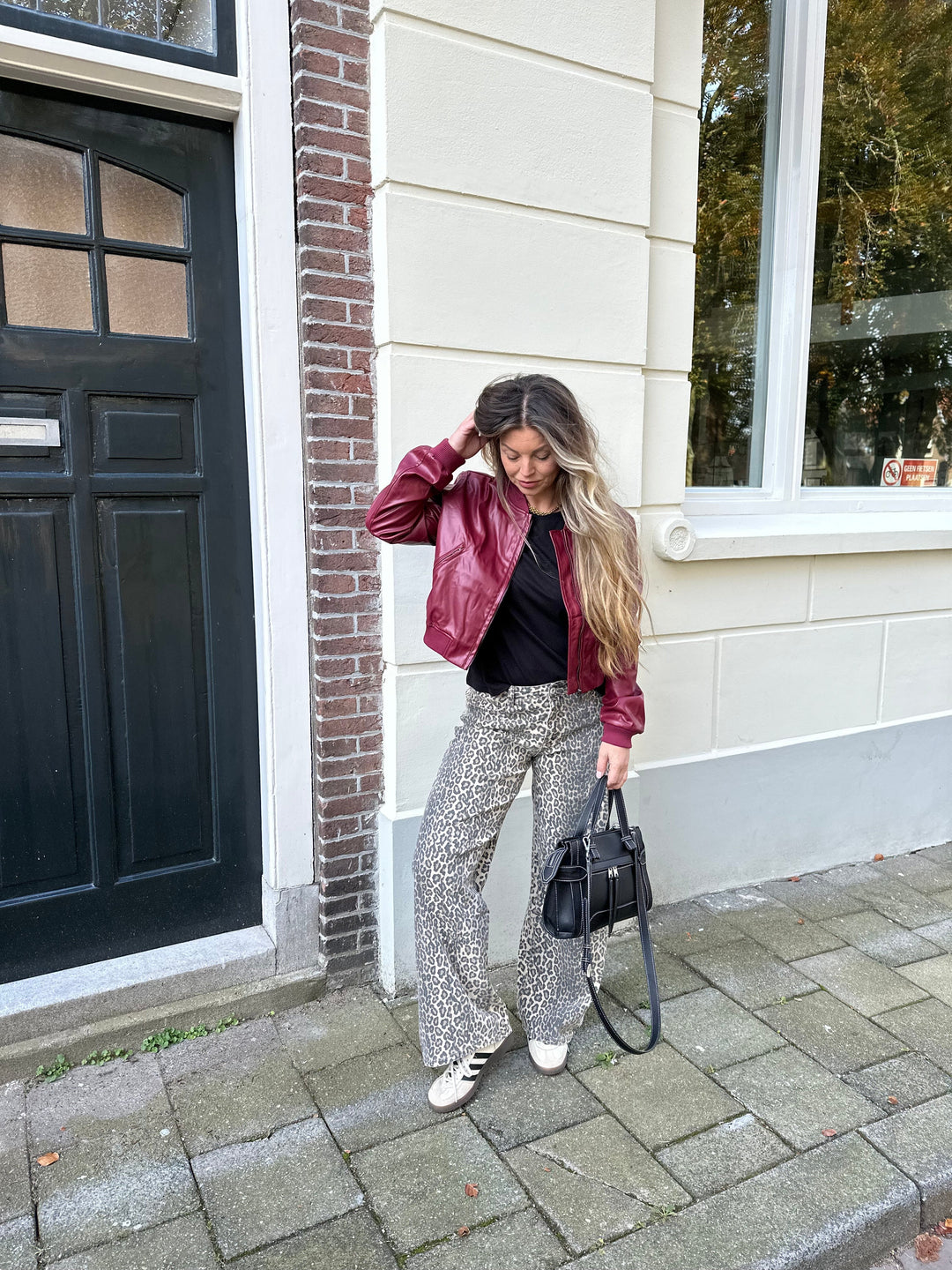 Beatrix | Sleek Ribbed-Cuff Leather Bomber Jacket