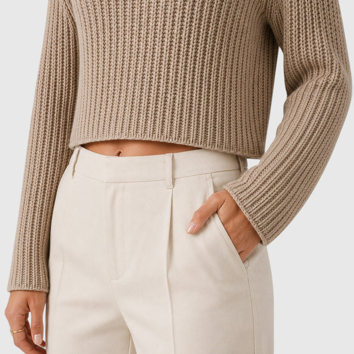 Una | Sharp Cropped Half-Turtleneck Knit Jumper