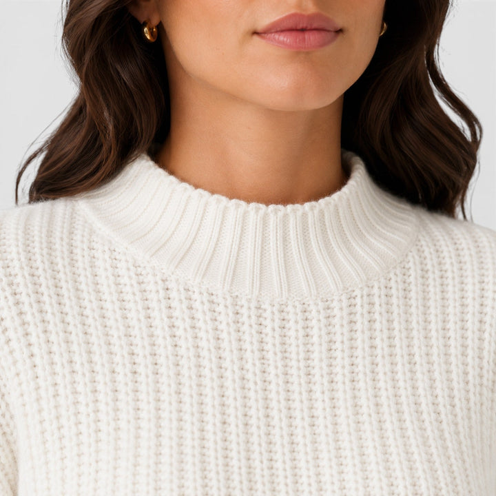 Una | Sharp Cropped Half-Turtleneck Knit Jumper